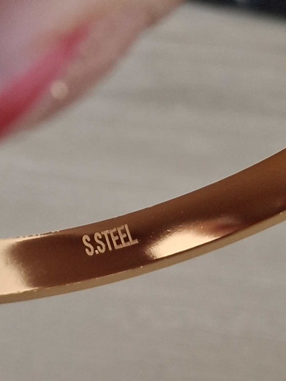 Gold-Tone Women's Hinge Bracelet with Pavé 'I' Accents - Picture 4 of 5